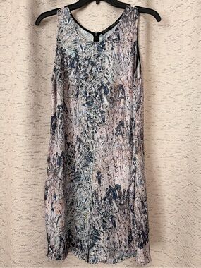 Zara Sleeveless Abstract Print Romper in Blue and White